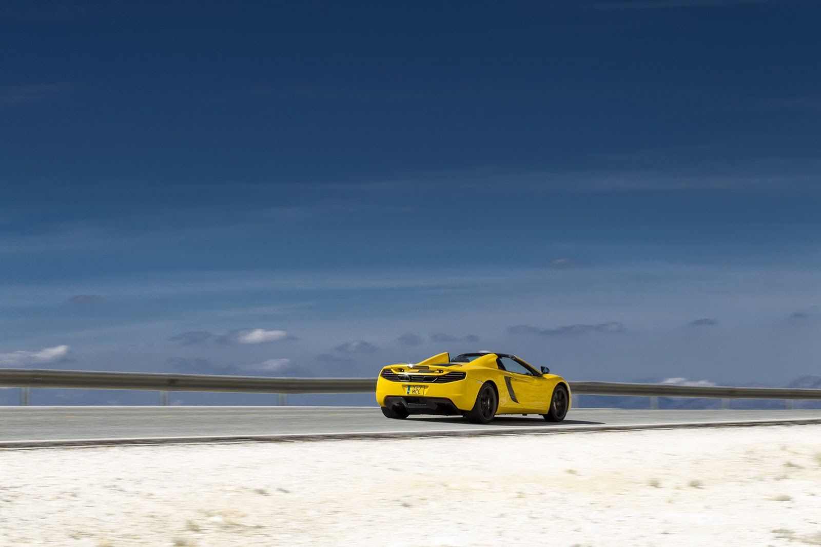 McLaren MP4-12C Spider - obszerna galeria prosto od producenta 34