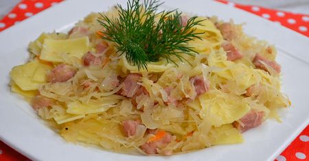 Prosty przepis na łazanki. Obiad na kilka dni