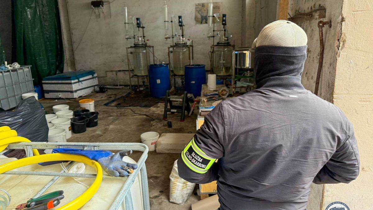 Policja zlikwidowała fabrykę narkotyków