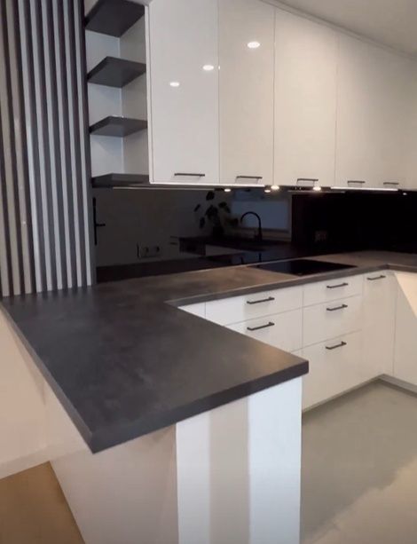 Ziętek postawiła na szafki na wysoki połysk