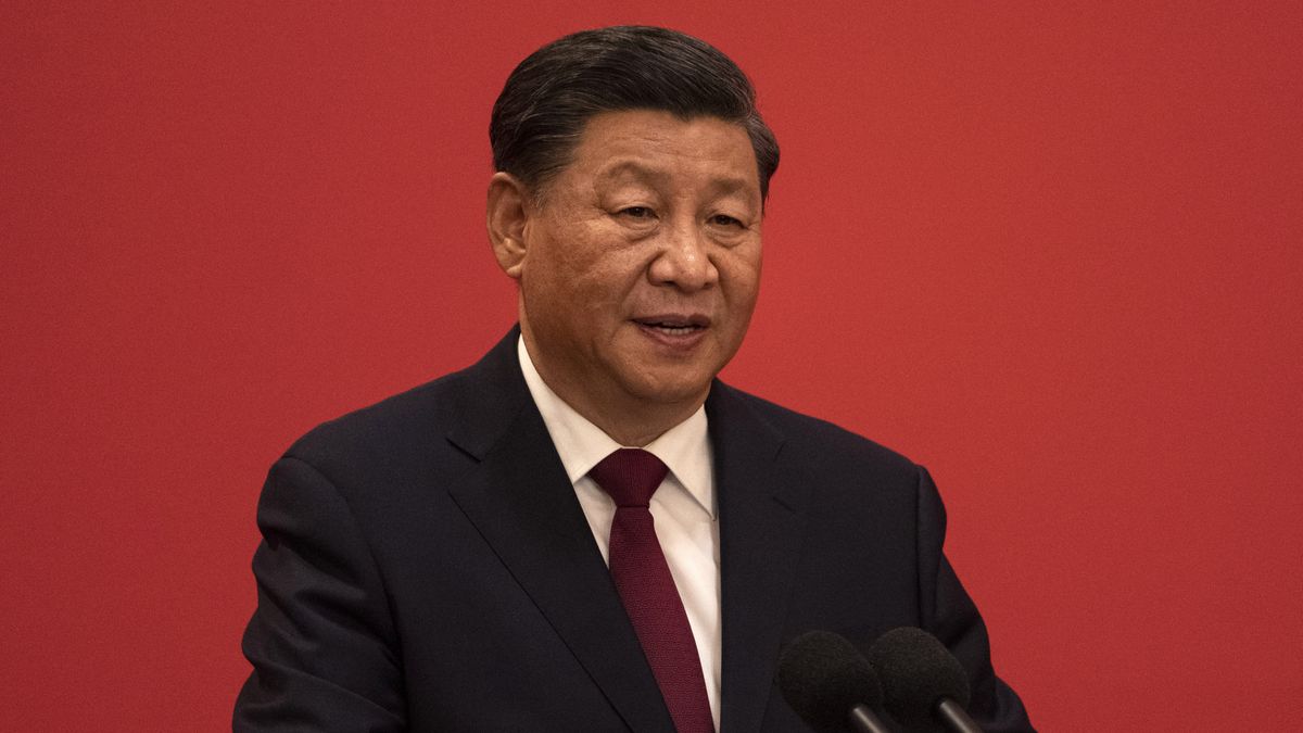 BEIJING, CHINA - OCTOBER 23: General Secretary and Chinese President Xi Jinping speaks at a press event with Members of the new Standing Committee of the Political Bureau of the Communist Party of China and  Chinese and Foreign journalists at The Great Hall of People on October 23, 2022 in Beijing, China. (Photo by Kevin Frayer/Getty Images)