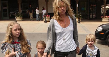 Kate Moss z dzieciakami
