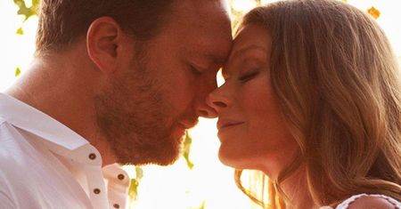 Bartek Kasprzykowski broni swojej ukochanej jak lew! Tamara Arciuch padła ofiarą złośliwej internautki. Jego odpowiedź zmiażdżyła system!