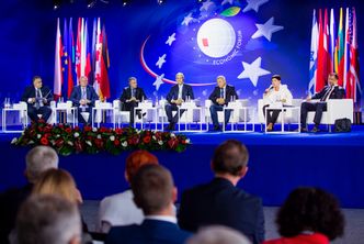 Na Forum Ekonomicznym w Krynicy o współczesnej (kobiecej) twarzy lidera XXI wieku