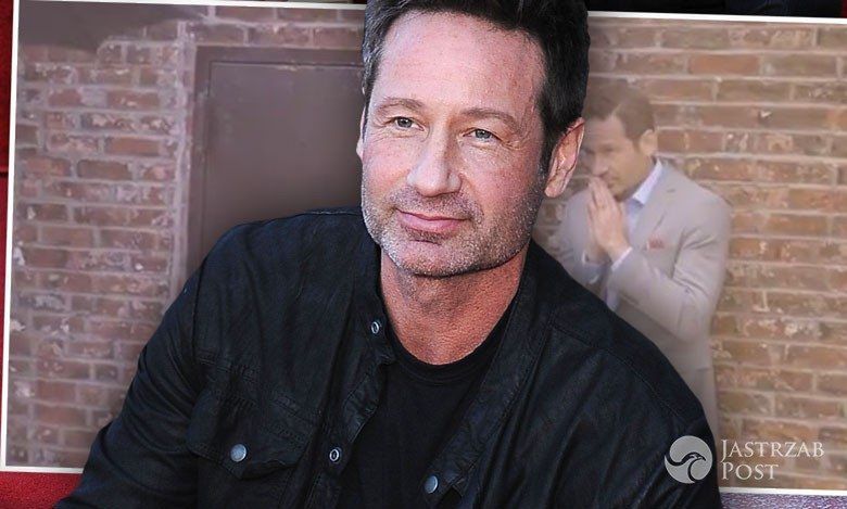 David Duchovny został modelem! Wystąpił w kampanii kultowej marki odzieżowej. Towarzyszy mu modelka Victoria's Secret