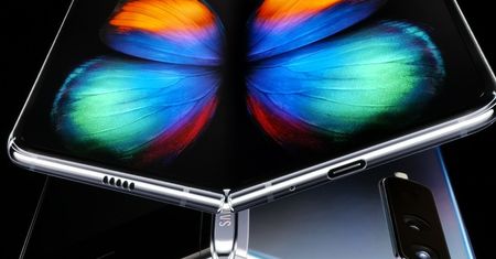 Samsung pokazał jak testuje składanego smartfona Galaxy Fold