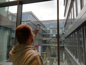 Sieci komórkowe w Polsce obniżają ceny połączeń. Zmiany od dziś