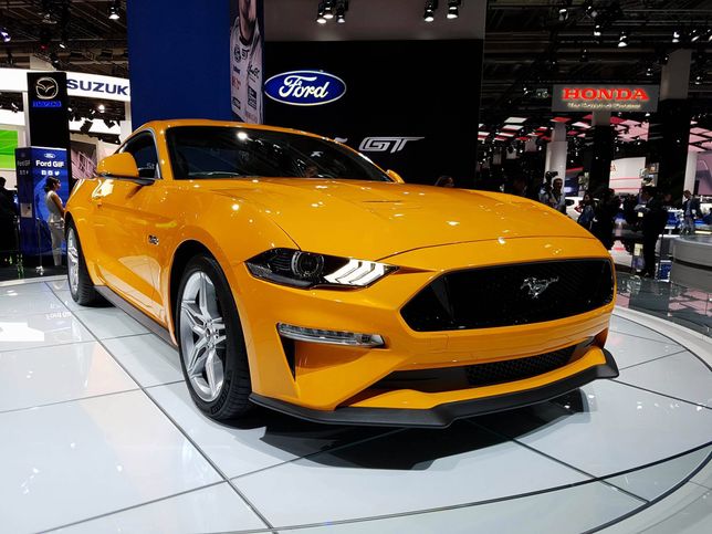 Ford Mustang na salonie samochodowym we Frankfurcie 