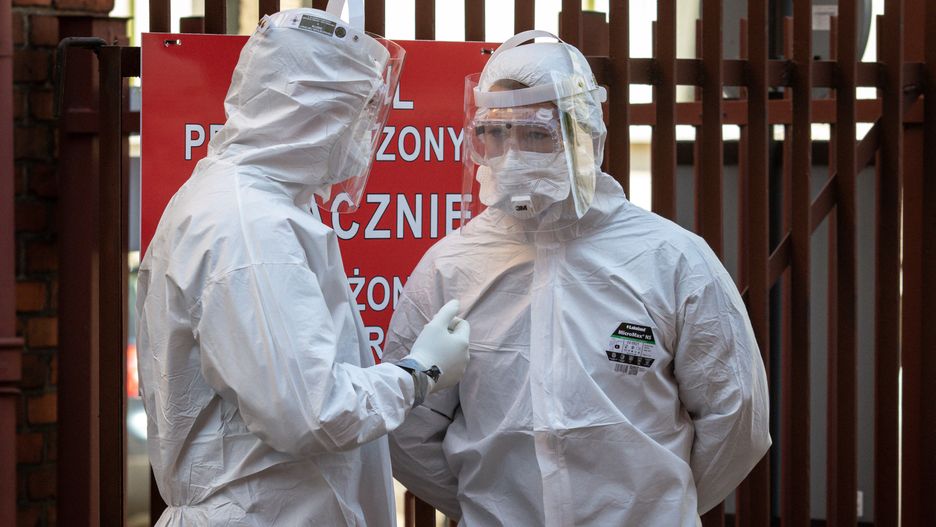 Obostrzenia w Polsce. "Masa ludzi żyje tak, jakby nie było epidemii"