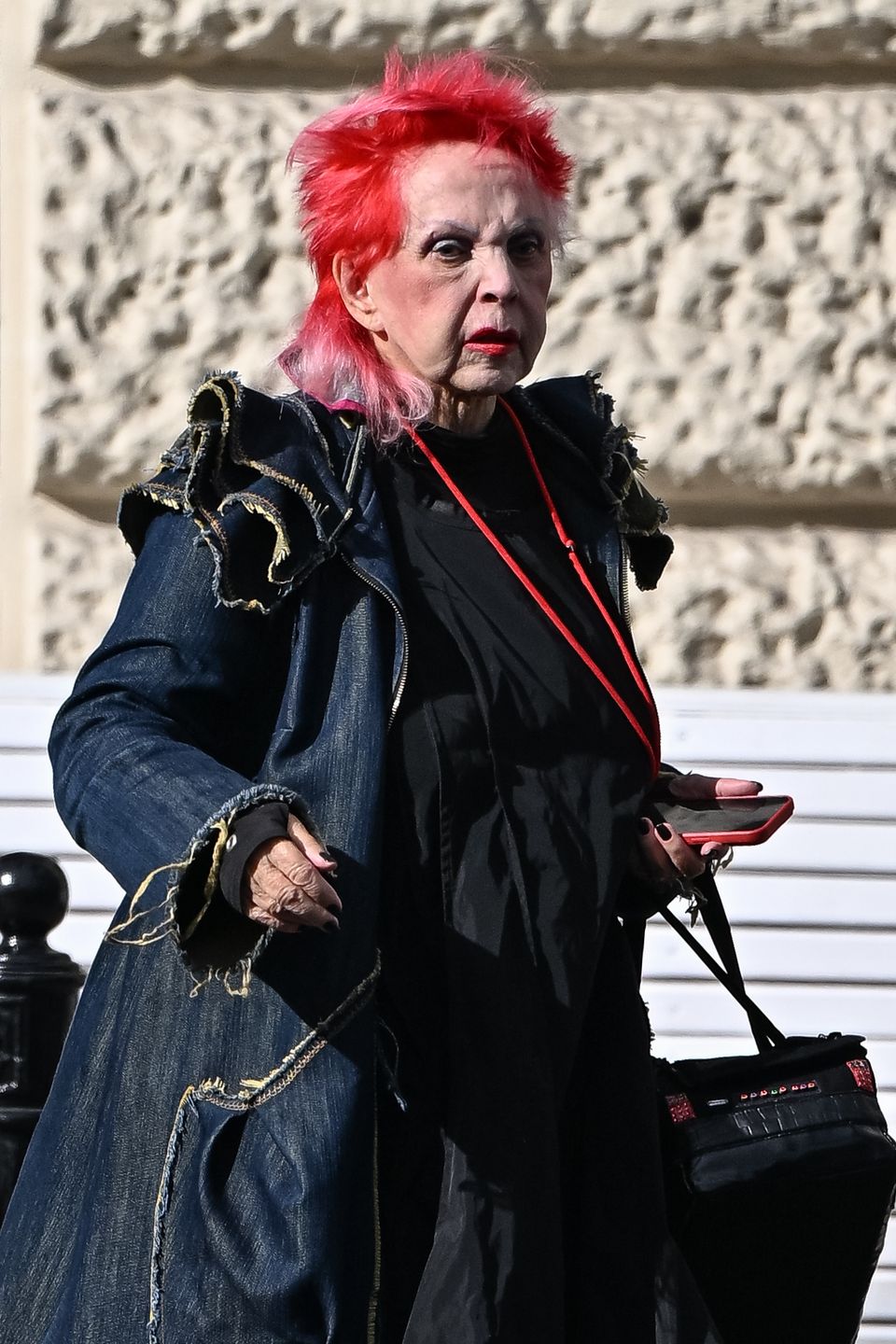 Krystyna Mazurówna "przyłapana" na ulicach Warszawy