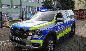 15-latek groził nauczycielowi. Potem znaleźli u niego nóż