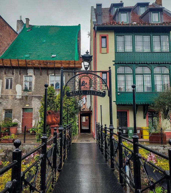 Mostki to znak rozpoznawczy Kowar