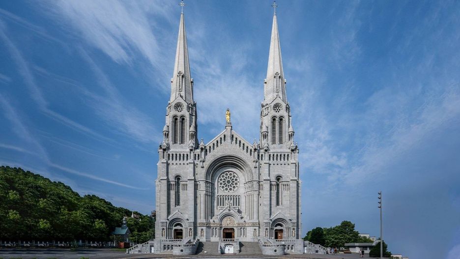 Bazylika Sainte-Anne-de-Beaupre w Quebecu 