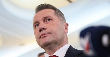 Kolizja auta, w którym jechał Czarnek. Rzecznik PiS z komunikatem