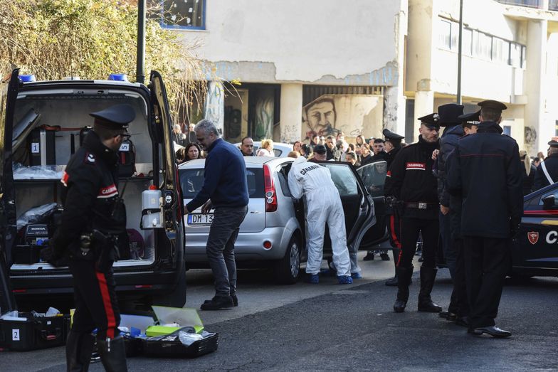 NAPLES, CAMPANIA, ITALY - 2020/01/23: Murder of Camorra (Mafia) in the district of Miano, suburb of Naples. The victim is Stefano Bocchetti, 44 years old. Crime scene investigative police. (Photo by Salvatore Laporta/KONTROLAB/LightRocket via Getty Images)