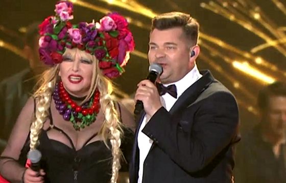 Rodowicz i Martyniuk gwiazdami sylwestrowej imprezy TVP, Doda i Enej - Polsatu