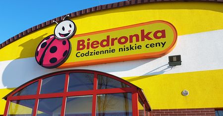 Zapadła decyzja ws. 10 listopada. Tak będzie działać Biedronka