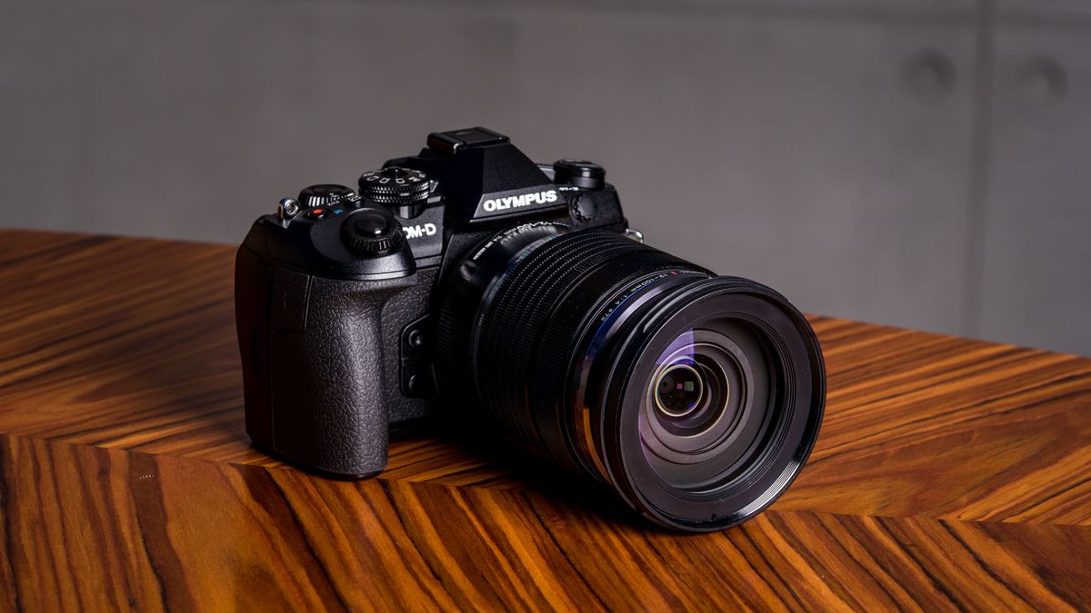 Olympus M. Zuiko Digital 12-100 mm f/4 IS PRO - uniwersalny profesjonalista [recenzja] 1