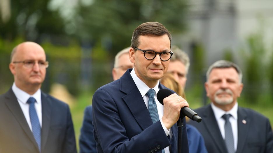 Mateusz Morawiecki w końcu otrzymał pytanie od TVN