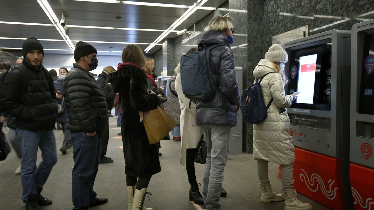 Rosjanie już odczuwają zachodnie sankcje.