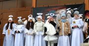 Zamość: Orszak Trzech Króli. Na ulicach pojawił się tłum kolędników