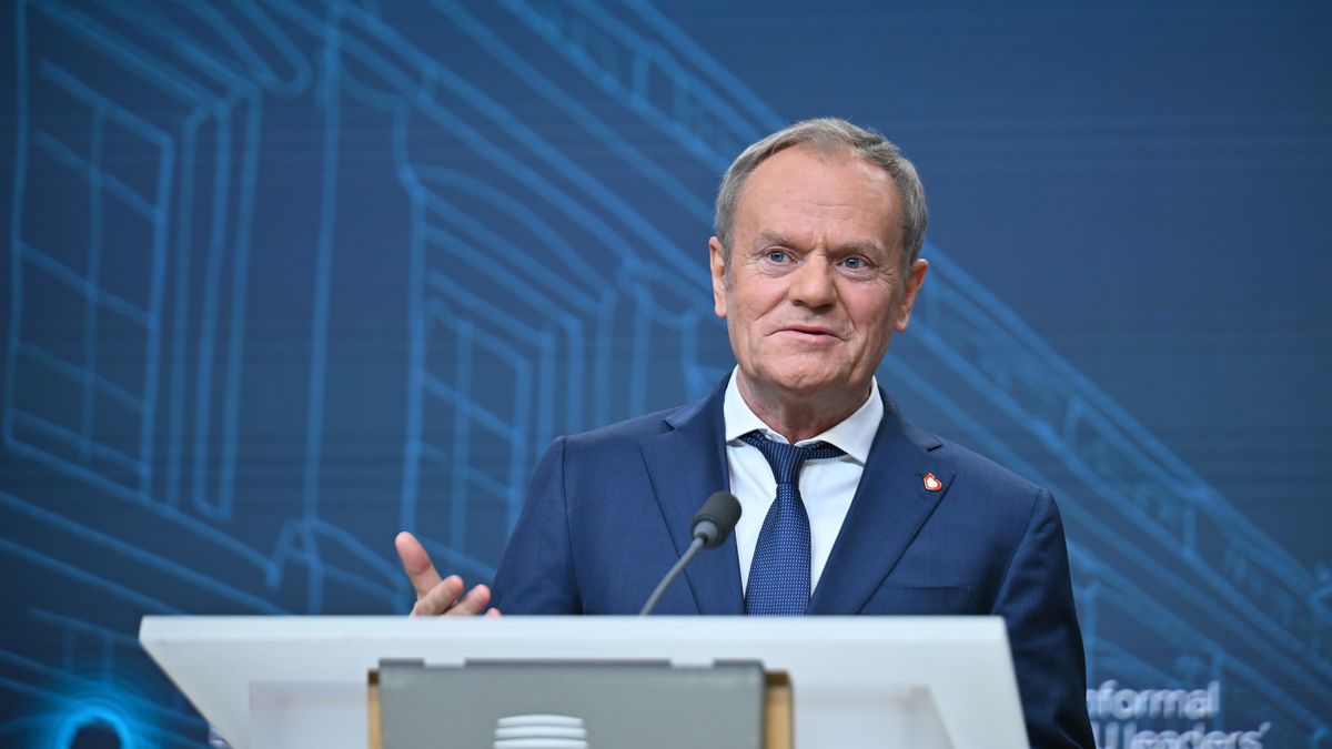 BRUSSELS, BELGIUM - FEBRUARY 03: Polish Prime Minister Donald Tusk speaks during an informal retreat of European Union leaders at the Egmont Palace in Brussels, Belgium on February 03, 2025. (Photo by Dursun Aydemir/Anadolu via Getty Images)