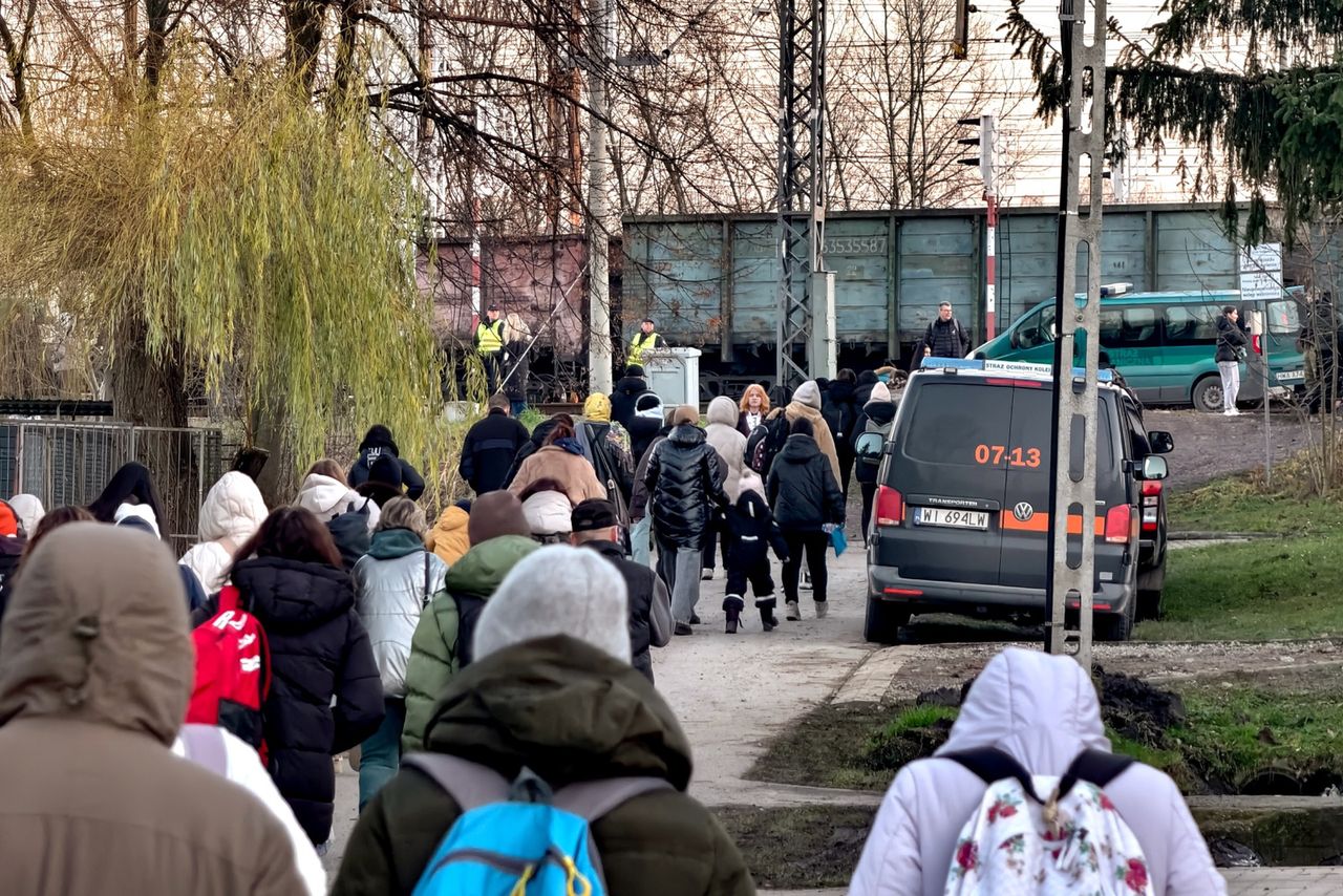 Nagła ewakuacja pociągu. Pasażerka zdradza, co usłyszeli