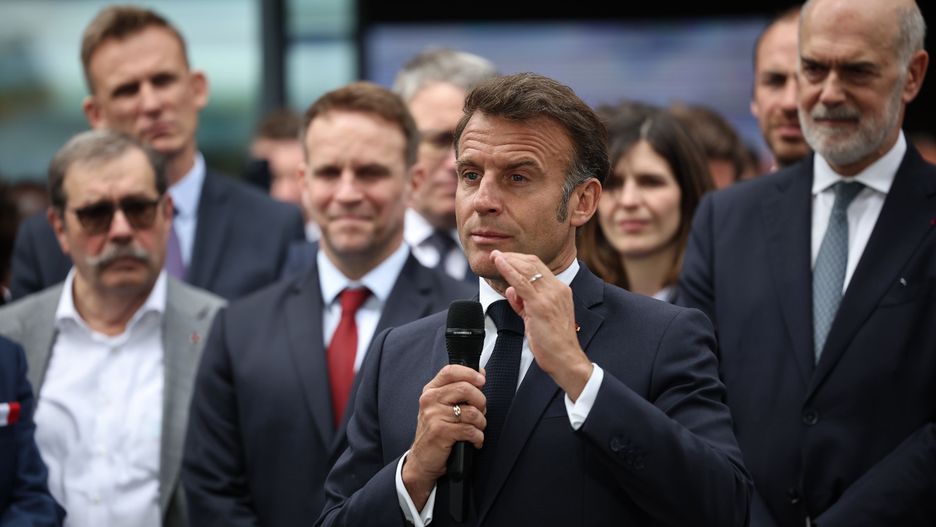 French President Macron inaugurates EssilorLuxottica Laboratory near Paris
epa12093776 French President Emmanuel Macron (C) gives a speech at the inauguration of the laboratory of French-Italian optics company EssilorLuxottica in Wissous, near Paris, France, 12 May 2025, ahead of the 8th edition of the Choose France summit.  EPA/CHRISTOPHE PETIT TESSON / POOL 
Dostawca: PAP/EPA.
CHRISTOPHE PETIT TESSON / POOL
Laboratory, Choose France, Macron
