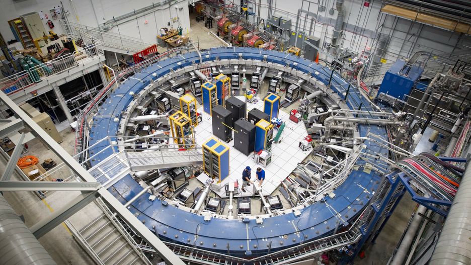 Pierścień Mionu g-2 w Fermi National Accelerator Laboratory w Batavia, Illinois