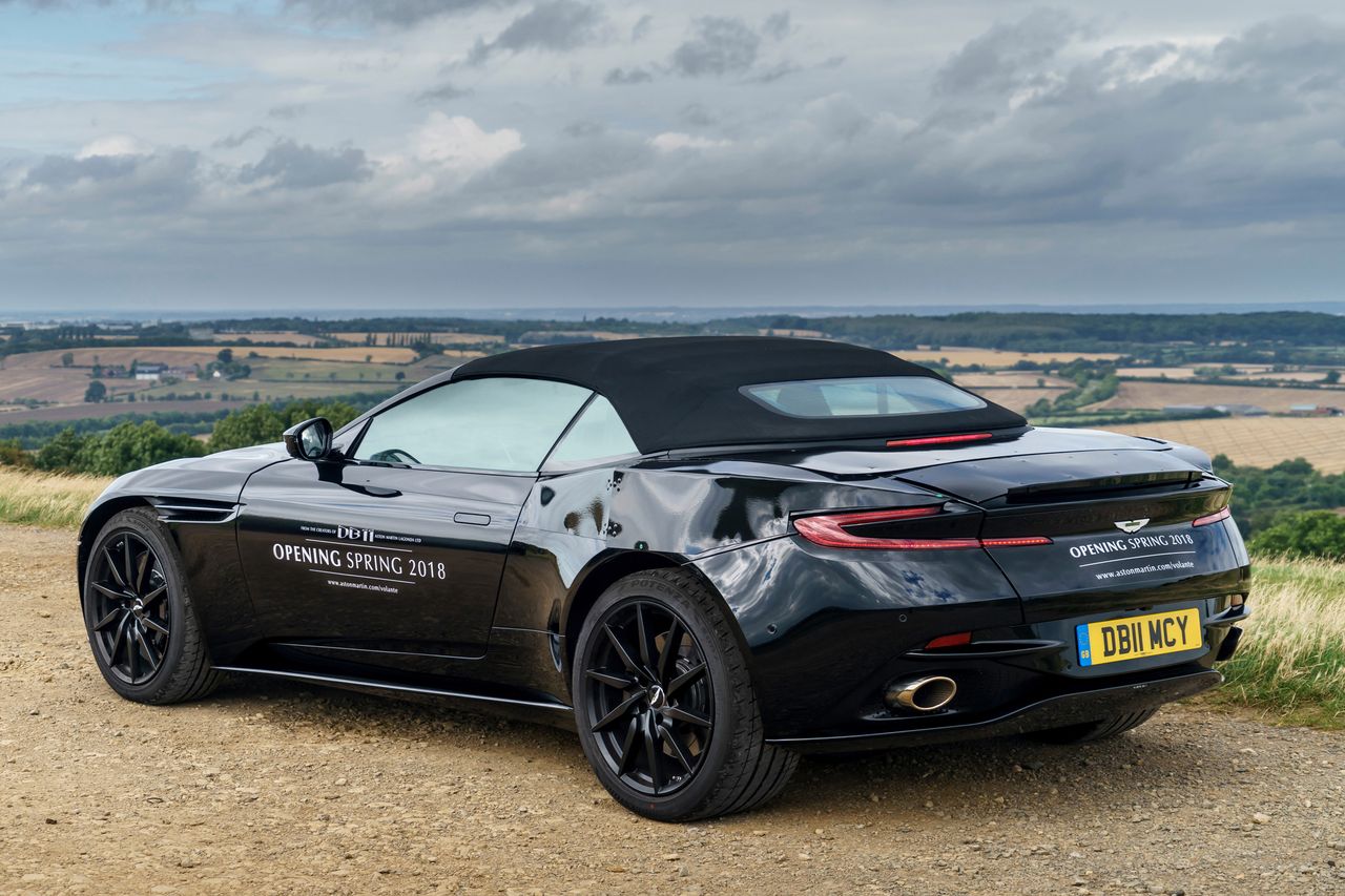 Aston Martin DB11 Volante na pierwszych zdjęciach