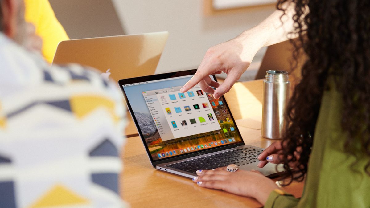 MacBook Pro 2018 – ekrany z True Tone, procesor Intela 8. generacji i lepsza klawiatura motylkowa 1