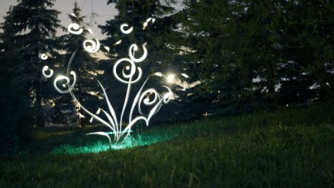 Malowanie światłem w magicznym lesie - piękny film poklatkowy z Rosji 1