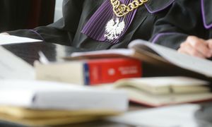 Ksiądz miał skrzywdzić ministranta. Sąd podjął taką decyzję