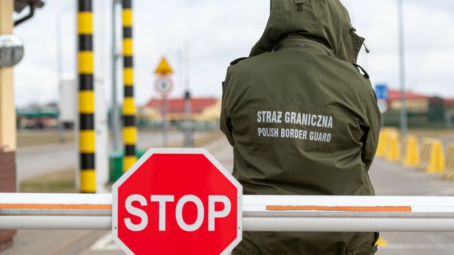 Puste polsko-rosyjskie przejście graniczne w Grzechotkach