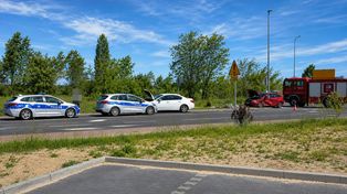 Piła: Trzy auta zderzyły się koło lotniska. Ruch odbywa się wahadłowo