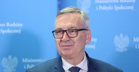 Więcej seniorów dostanie pieniądze z czternastej emerytury? Wiceminister: nie wykluczam tego