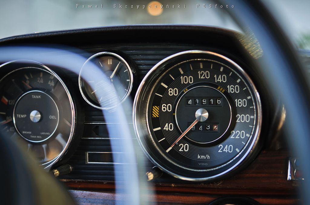 Mercedes-Benz 300 SEL 3.5 (W109) 11