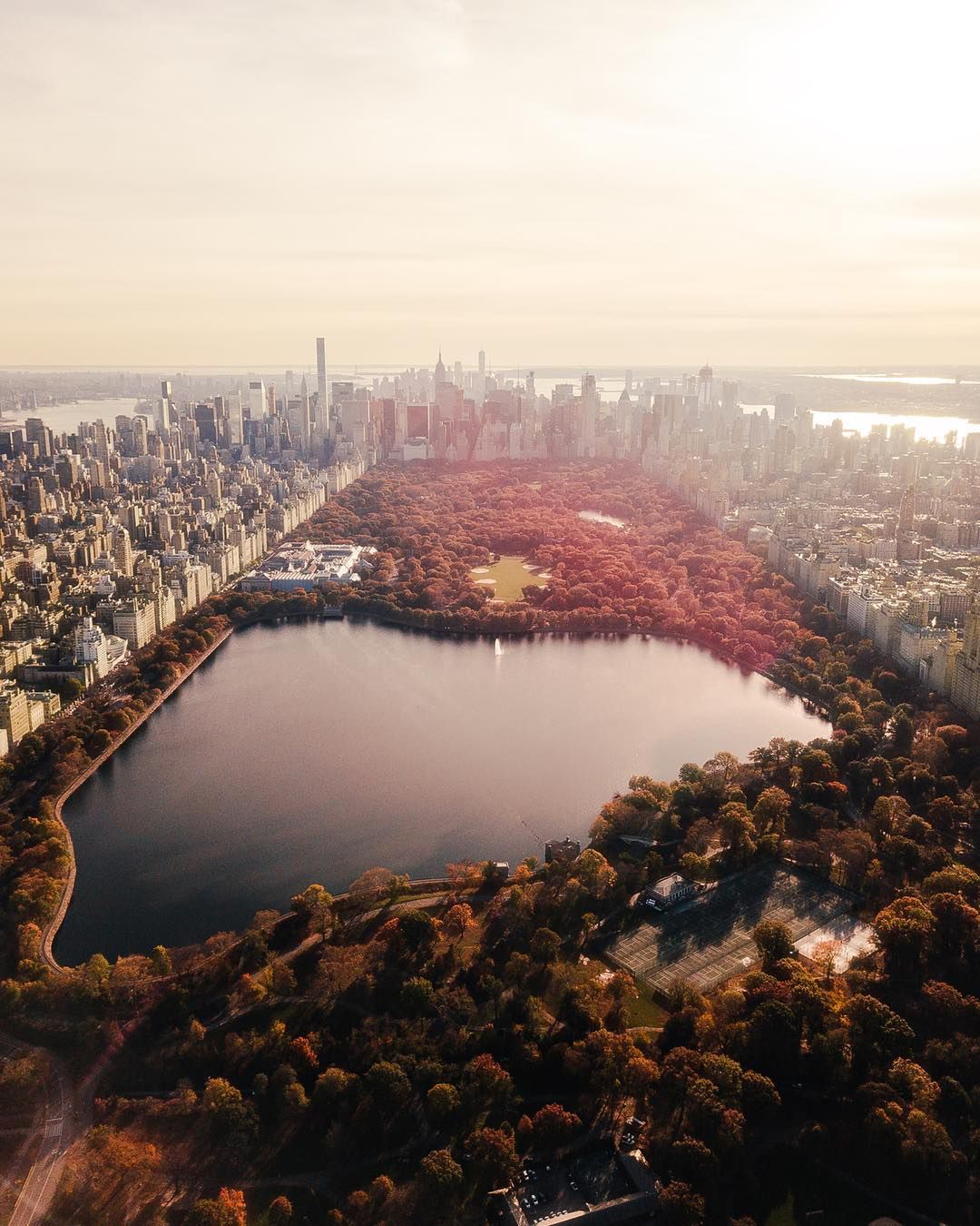 Humza Deas fotografuje Nowy Jork z drona. Jego zdjęcia rzucają nowe światło na metropolię