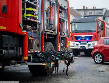 Targówek: koparka uszkodziła gazociąg. Ewakuowano kilkadziesiąt osób