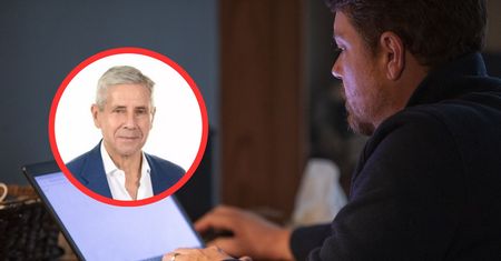 Pracują w domu. Ekspert grzmi. "Upadek"