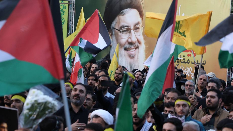 Anti-Israel protest in Tehran after death of Hezbollah leader Nasrallah
epa11634015 Iranians hold Palestinian flags next to photo of late Hezbollah leader Hassan Nasrallah during an anti-Israel protest in Palestine Square in Tehran, Iran, 30 September 2024. Iranian Supreme Leader Ayatollah Ali Khamenei said on 28 September that Hasan Nasrallah's blood 'will not unavenged'. The Israeli army (Tsahal) said on 28 September 2024 on X (formerly Twitter) that Hezbollah leader Hassan Nasrallah was killed in an overnight strike on Beirut. Hezbollah confirmed the death of Nasrallah in a statement on 28 September 2024.  EPA/ABEDIN TAHERKENAREH 
Dostawca: PAP/EPA.
ABEDIN TAHERKENAREH
protest