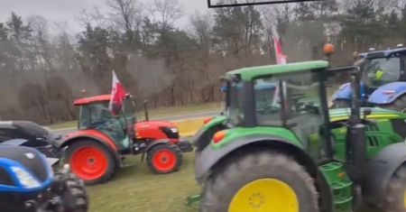 Rolnik oburzony tym, co zastał na wjeździe do Warszawy. "Wstyd!"