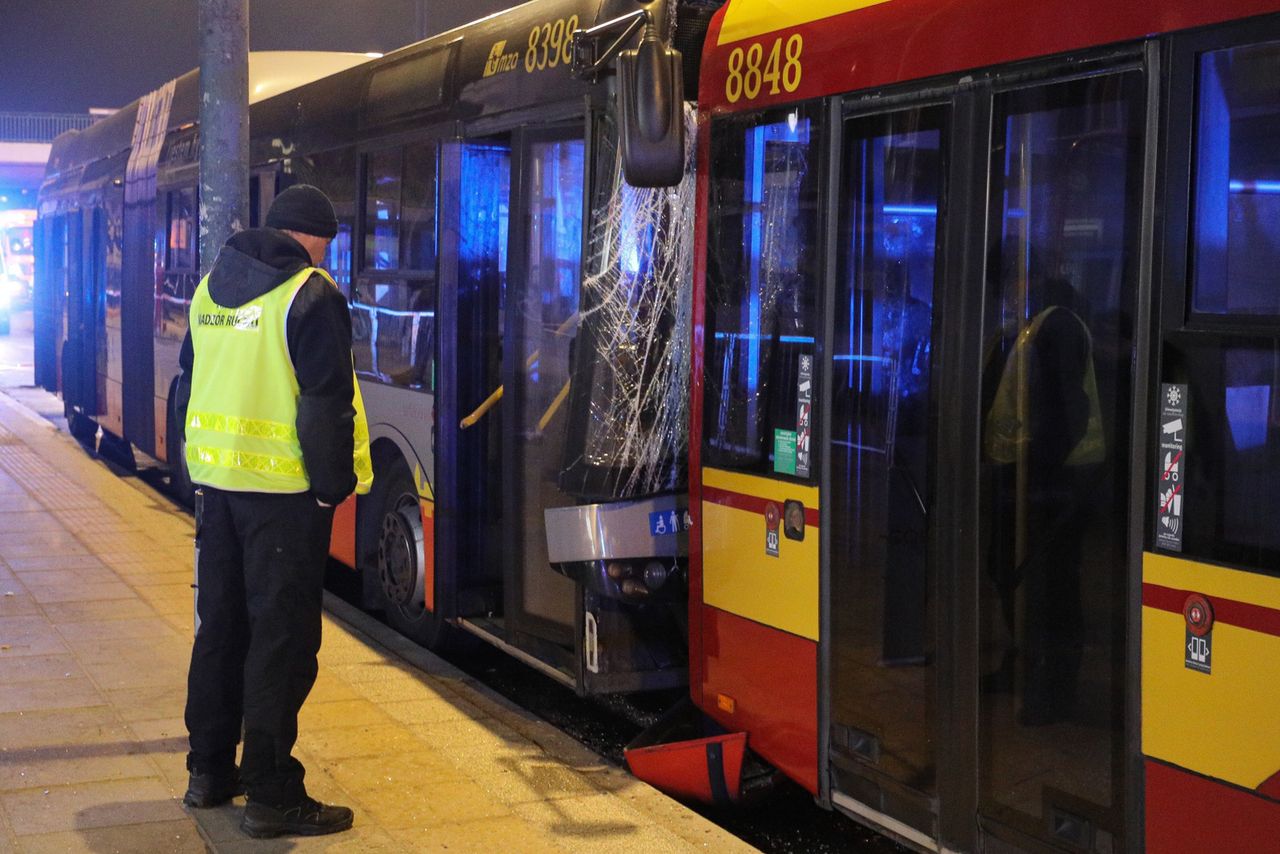 Zderzenie autobusów. Są wyniki badań krwi kierowców