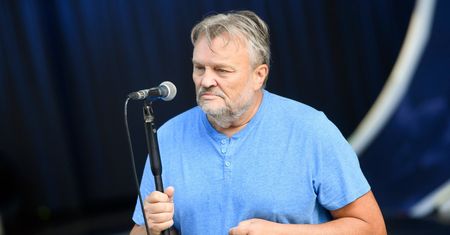 Skandalicznie niska emerytura Krzysztofa Cugowskiego. Muzyk dostaje 1000 zł miesięcznie