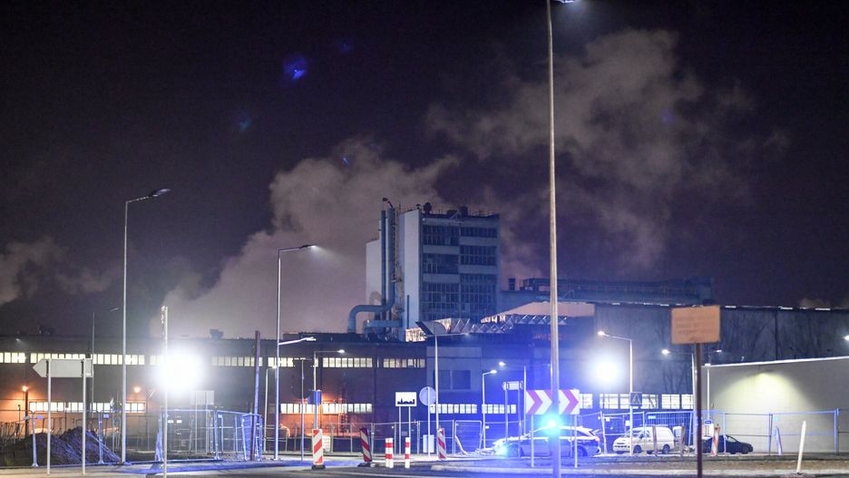 Oświęcim. Potężny wybuch i pożar w zakładzie chemicznym