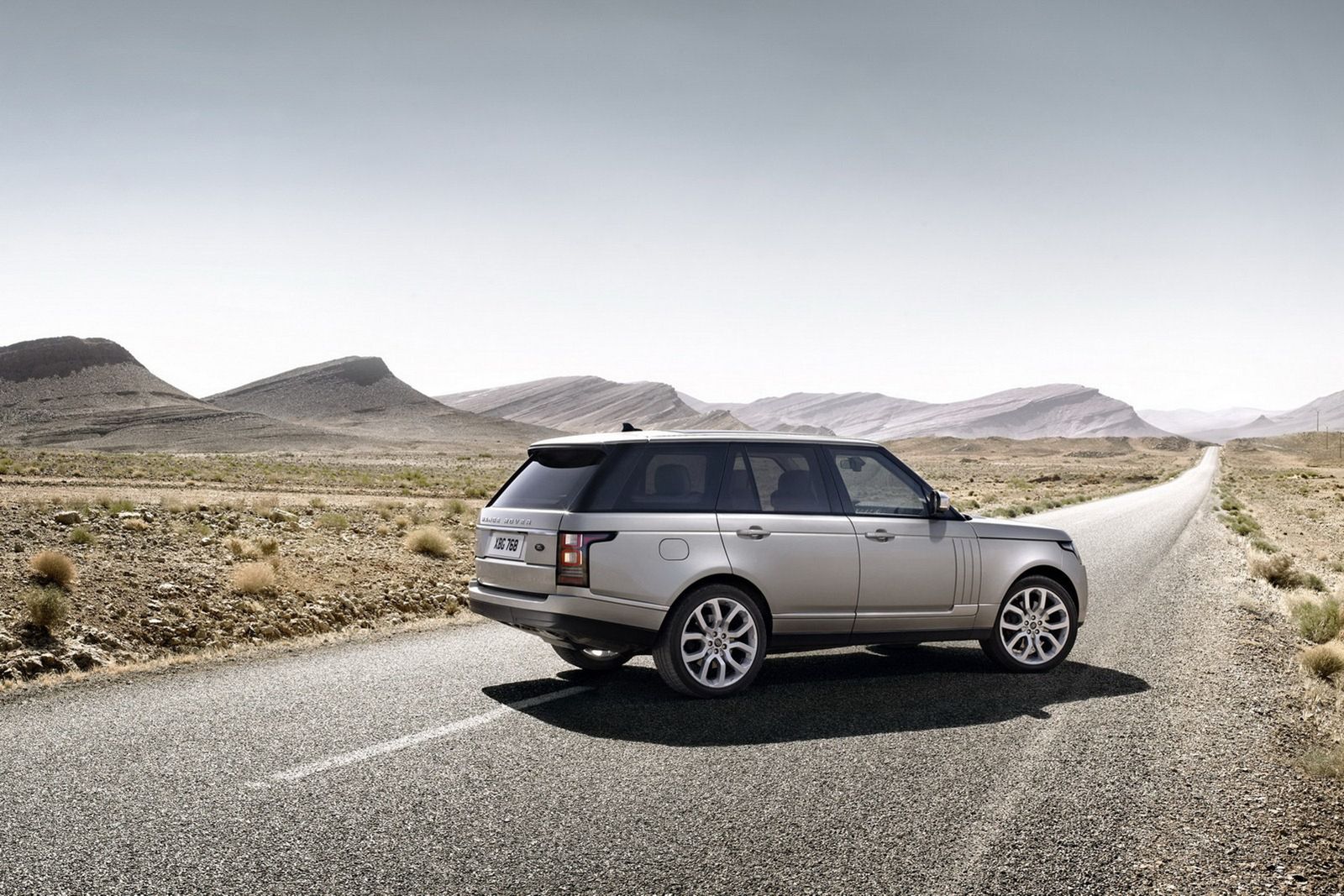 Nowy Ranger Rover (2013) w obszernej galerii 63
