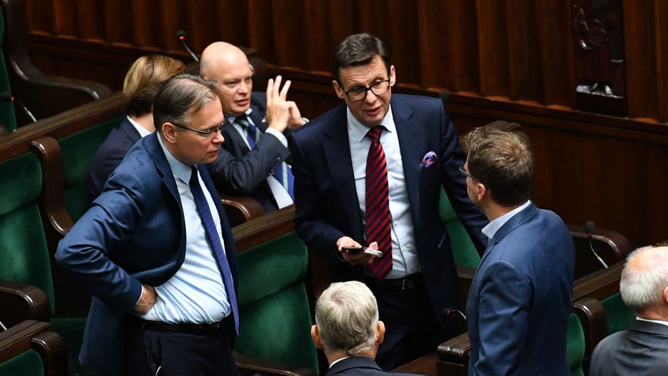 Policja chce uchylenia immunitetu m.n. posłom PiS Arkadiuszowi Mularczykowi i Markowi Astowi