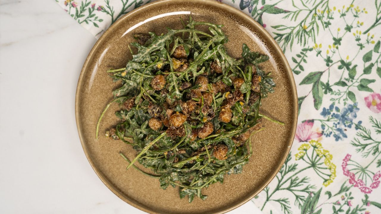 Na kolację robię sałatkę z włoskim przysmakiem. Jest tak dobra, że na talerzu nie zostaje po niej nawet ślad