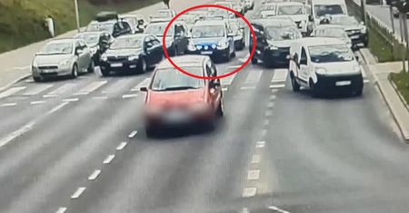 Poród w korku w godzinach szczytu w Olsztynie. Interweniowała policja [WIDEO]