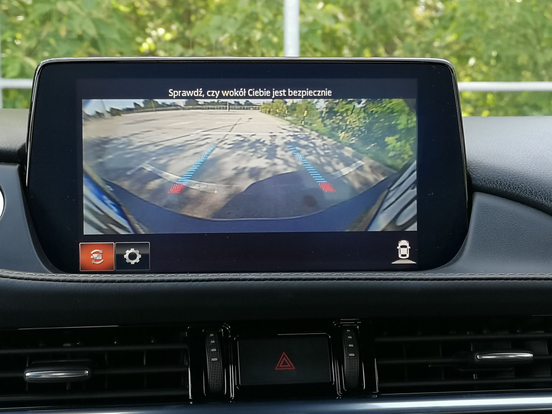 Mazda 6: Systemy bezpieczeństwa, kamera 360 stopni oraz zestaw audio BOSE 16
